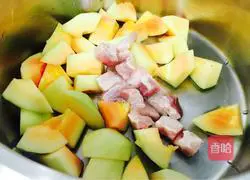 Illustration of how to cook papaya in fish soup 6