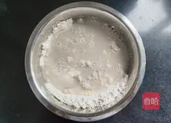 Illustration of how to make oil-free and sugar-free fermented rice pancakes 5