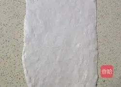 Illustration of how to make colorful pepper and scallion pancakes 7