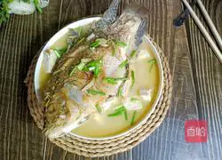 Tofu and crucian carp soup Illustration of practice 10