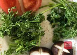 Illustration of how to make braised noodles with fennel 9