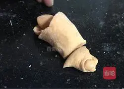 Illustration of how to make rose steamed buns 4