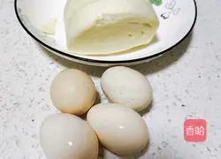 Illustration of how to make fried steamed bun slices 1
