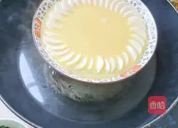 Illustration of how to make steamed tofu eggs 6