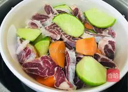 Recipe for braised beef tendon with green carrots Illustration 4