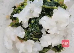 Illustration of how to make corn dough with bamboo shoot leaves and oil residue 10