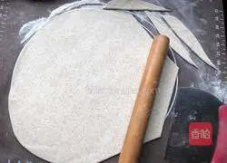 Illustration of the high imitation version of Shaanxi oil-pulled noodles 2