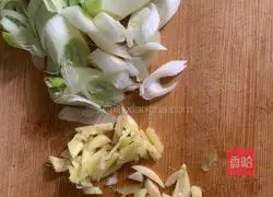 Illustration of how to make steamed beans and noodles 2