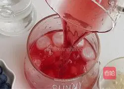 How to make sweet and sour blueberry drink Illustration 3