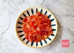 Illustration of how to make tomato, cucumber and scrambled eggs 2