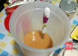 Illustration of how to make lazy milk tea 5