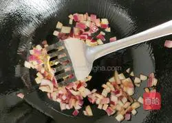 Illustration of how to make fried egg noodles with soy sauce 4