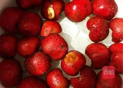 Illustration of how to make rock sugar hawthorn steamed buns 2