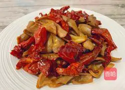 Illustration of how to make spicy stir-fried small intestine 12