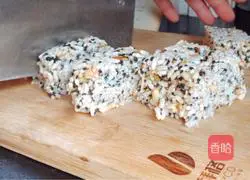 Illustration of homemade rice puff cake 10