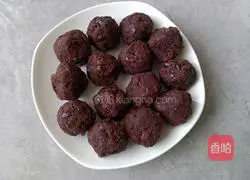 Illustration of how to make homemade bean paste buns 10