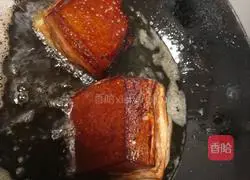 Illustration of how to make pork with pickles and vegetables 6