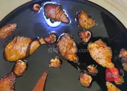 Illustration of how to make sauced chicken legs 3