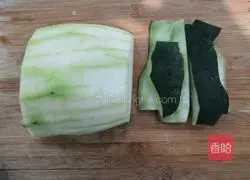 Little Hen Illustration of how to make winter melon soup 1