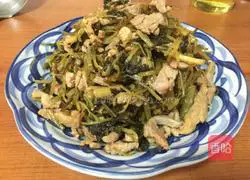 Illustration of how to make shredded pork noodles with pickled vegetables 9