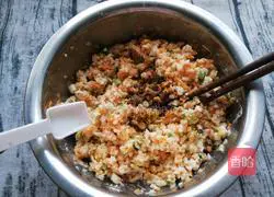 Illustration of how to make carrot and lotus root cake 10