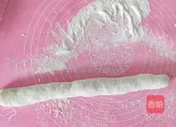 Illustration of how to make pork and radish dumplings 10