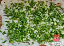 Illustration of how to make olive oil chive pancake 13