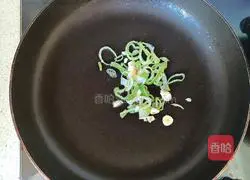 Illustration of how to make kelp and pork slices soup 4