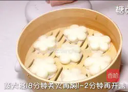 Illustration of how to make milk-flavored steamed buns 17