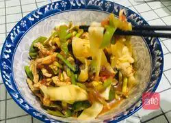 Illustration of how to make fried pork noodles 11