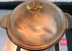 Illustration of how to make crab-flavored mushroom, cabbage and tofu soup 9