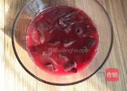 Illustration of how to make egg and pork liver noodles 2