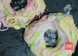 Bird's Nest Egg Noodles Recipe Illustration 4