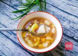 Illustration of how to make fruit lotus root starch soup 10