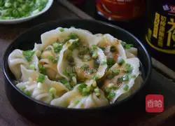 Illustration of how to make fresh meat dumplings 11