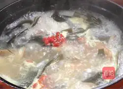 Illustration of how to make kelp and yam spine soup 10