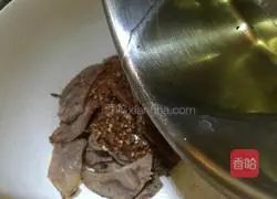 Illustration of dry-mixed spicy beef tendon 5