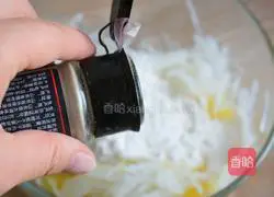 Illustration of how to make fried radish balls 4