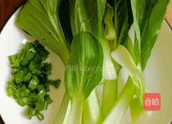 Illustration of how to make pork noodle soup 3