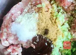 Illustration of how to make wontons 3