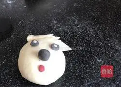 Illustrations of How to Make a Lucky Dog 11