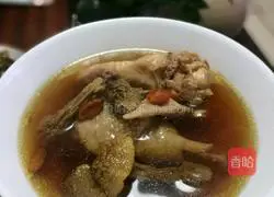 Illustration of how to make pine mushroom and Yao chicken soup 9