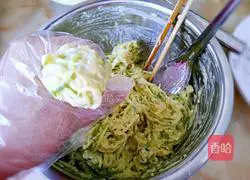 Illustration of how to make fried radish balls 8