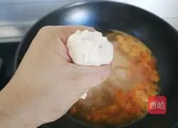 Illustration of how to make fish ball soup 16