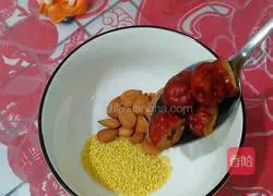 Illustration of how to make red dates, almonds and millet paste 3