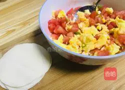 Illustration of how to make tomato and egg dumplings 10