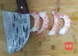 Illustration of how to make delicious shrimp and meat wontons 2