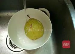 Sea Coconut Illustration of how to make pear juice 3