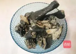 Medicinal black-bone chicken soup recipe 4