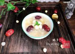 Illustration of making red date, lotus seed and white fungus soup 12